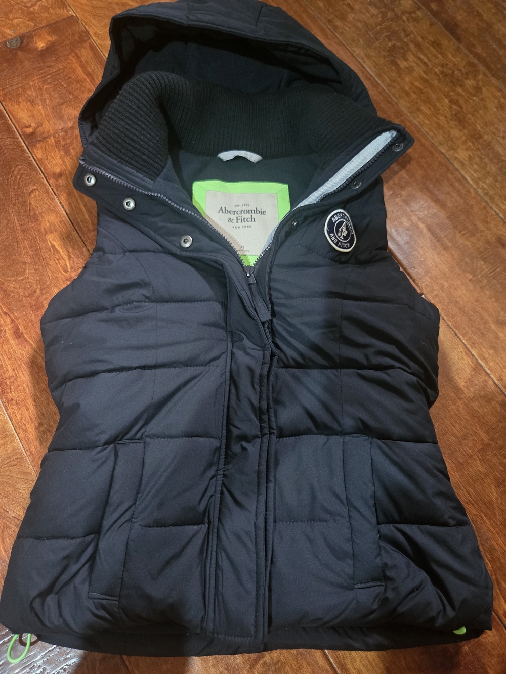 Abercrombie & Fitch Black Quilted Hooded Puffer Vest with Patch Logo